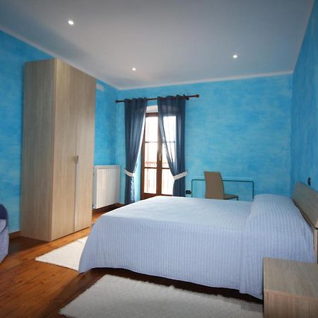 B&B Linu Ruiu Санту Лусурджу Екстериор снимка